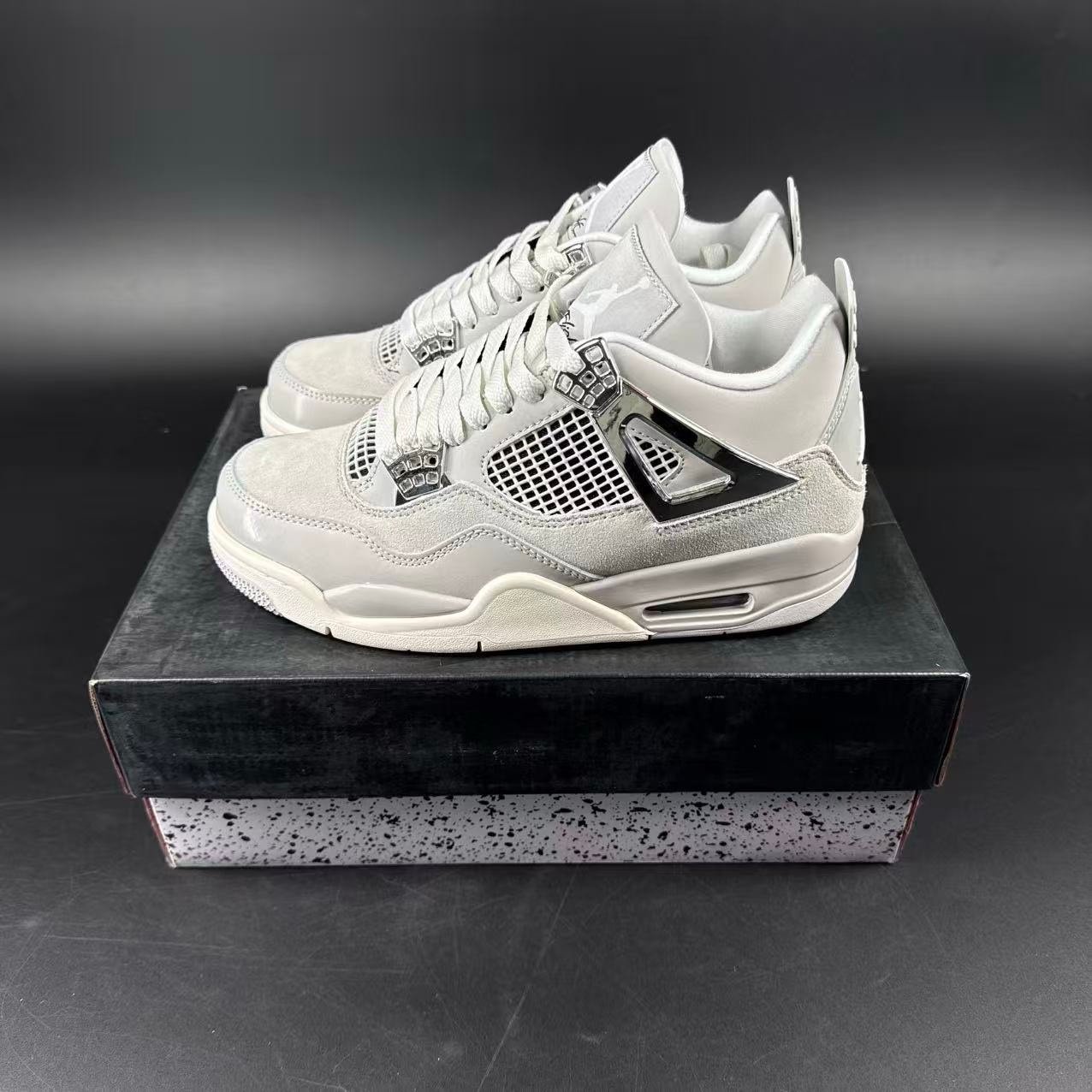 JORDAN 4 - immagine 3