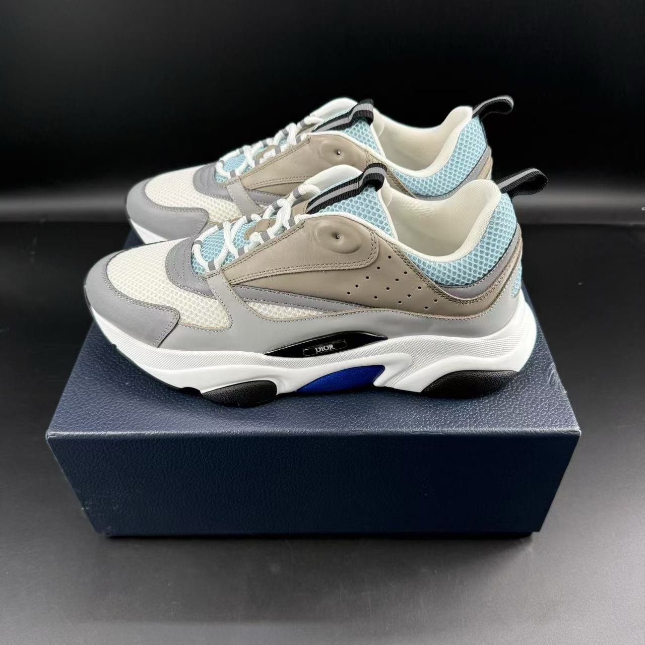 B22 - Image 3