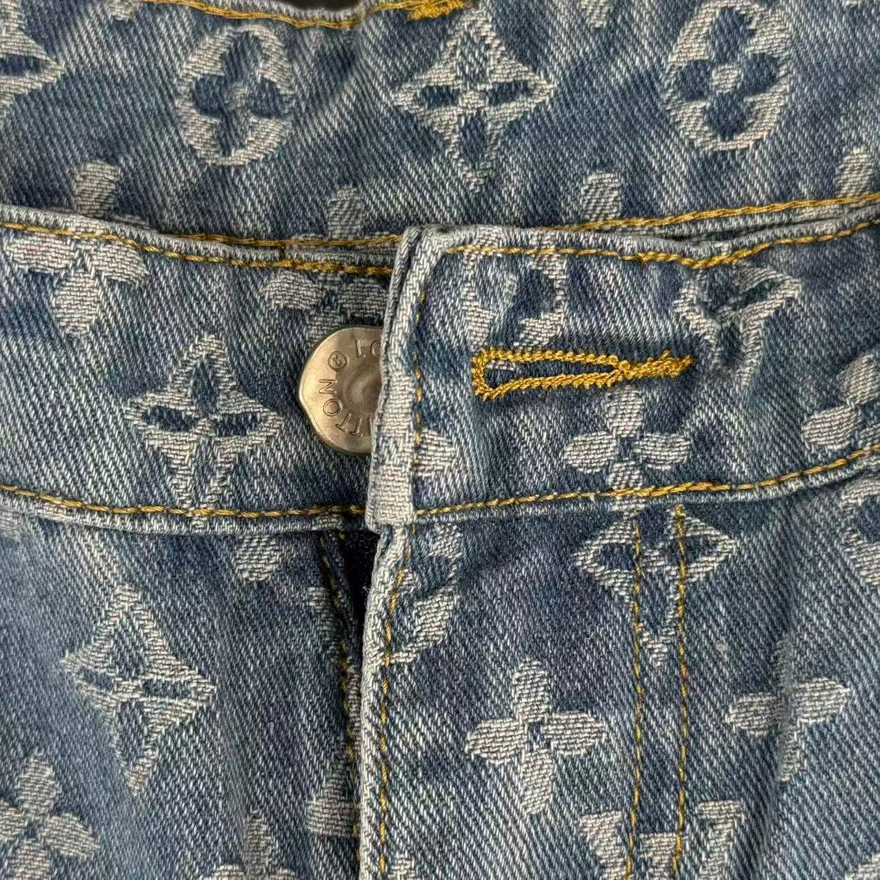 JEANS - Image 2