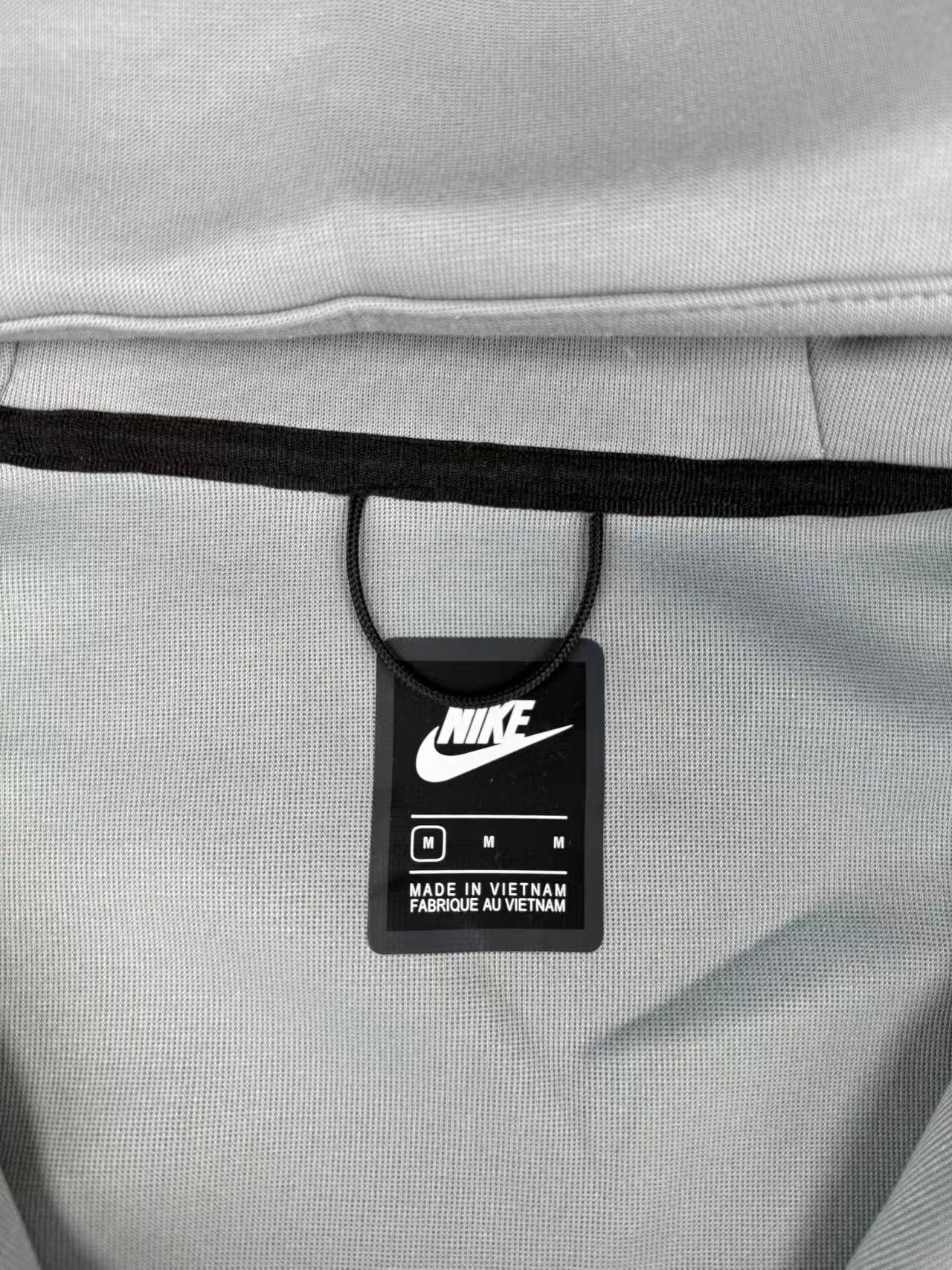 NK TECH FLEECE – GRIGIO/BIANCO (completo) - immagine 2