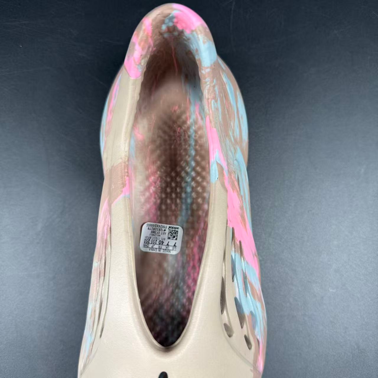 YEEZY FOAM RNNR MX GRIGIO SABBIA - Image 8