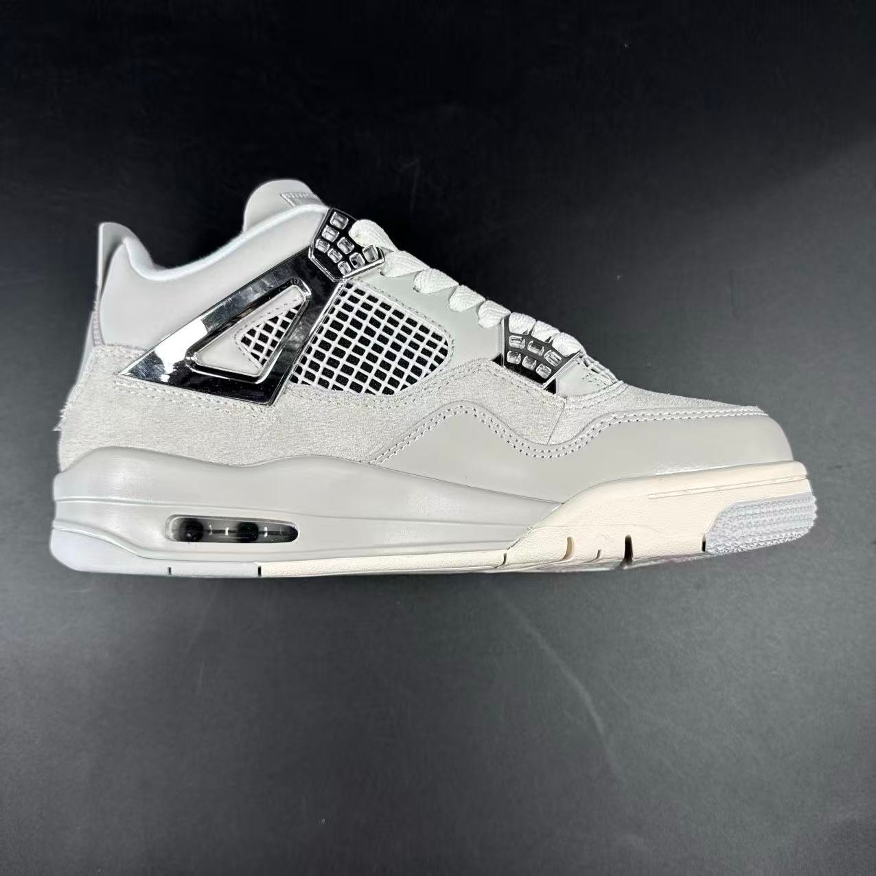 JORDAN 4 - immagine 9