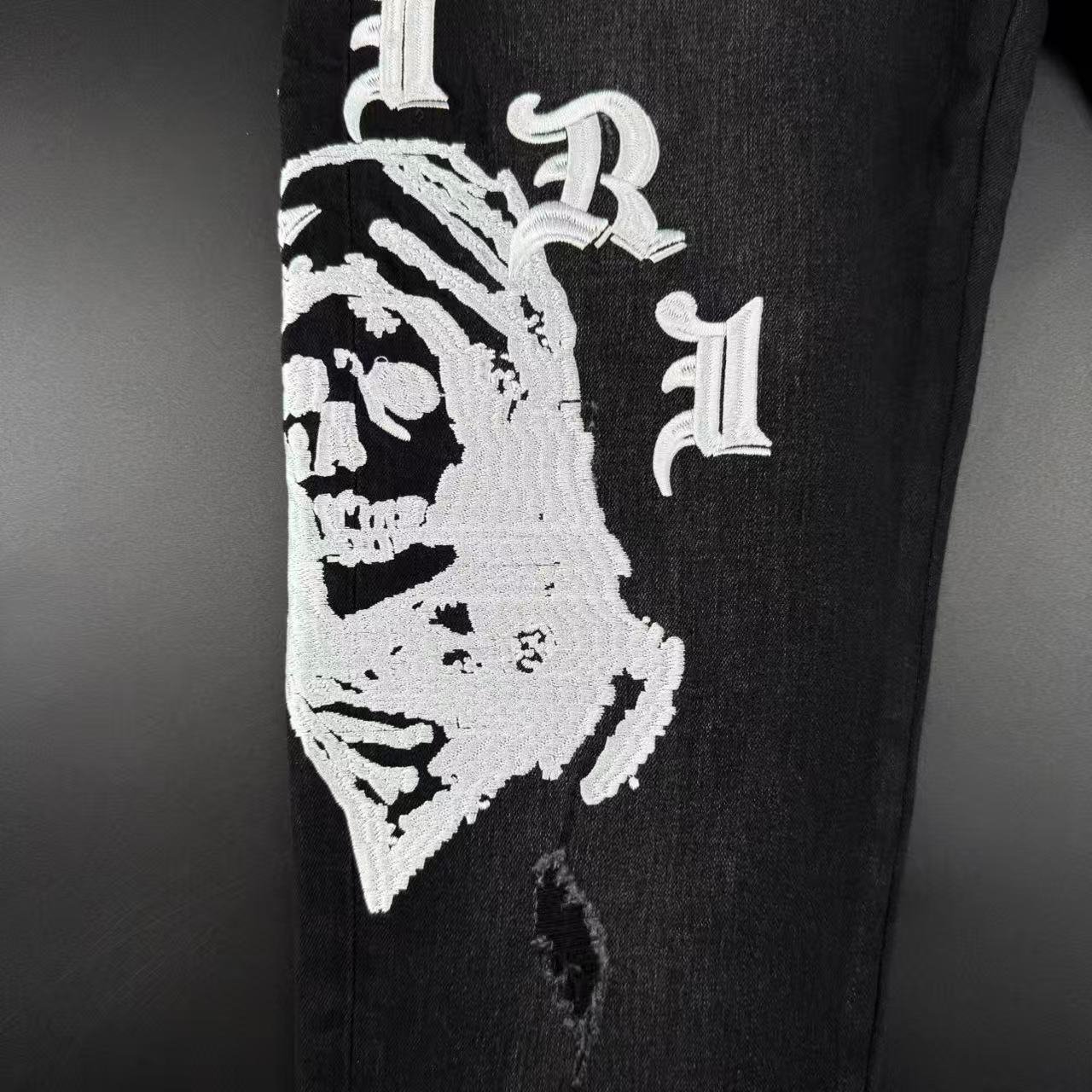 JEANS – LOGO BIANCO - Image 6