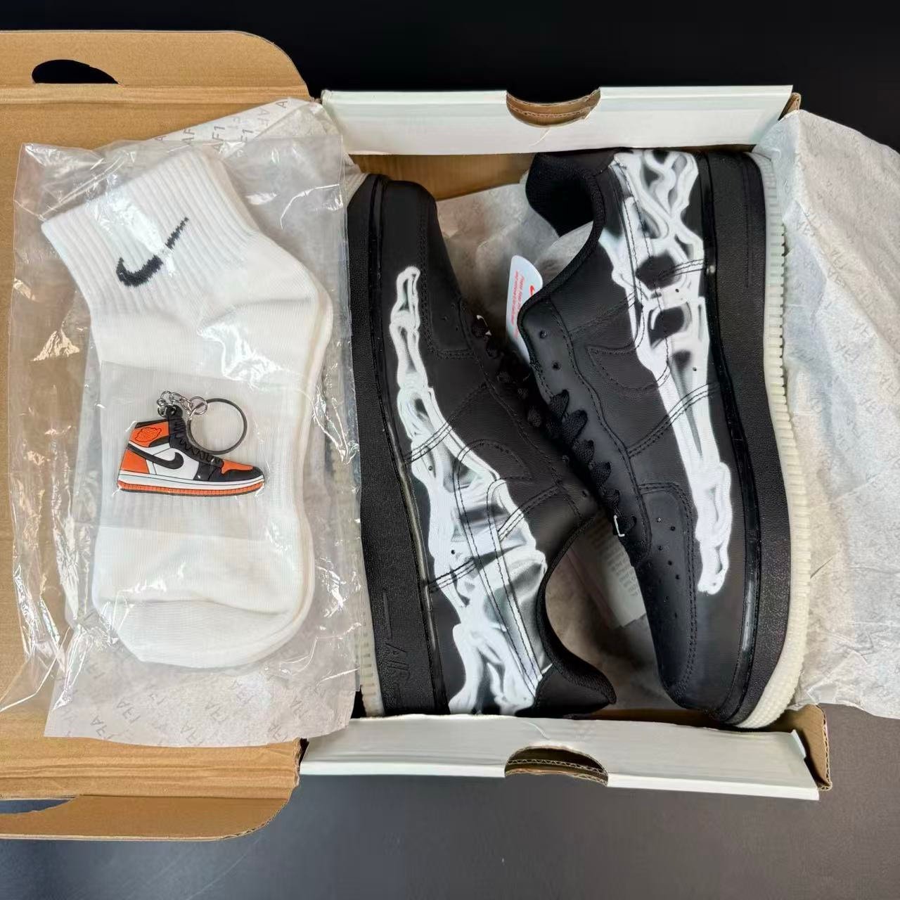 AF1 - Image 3