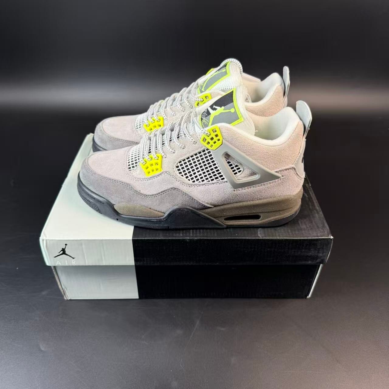 J4 RETRO SE 95 NEON - Image 3