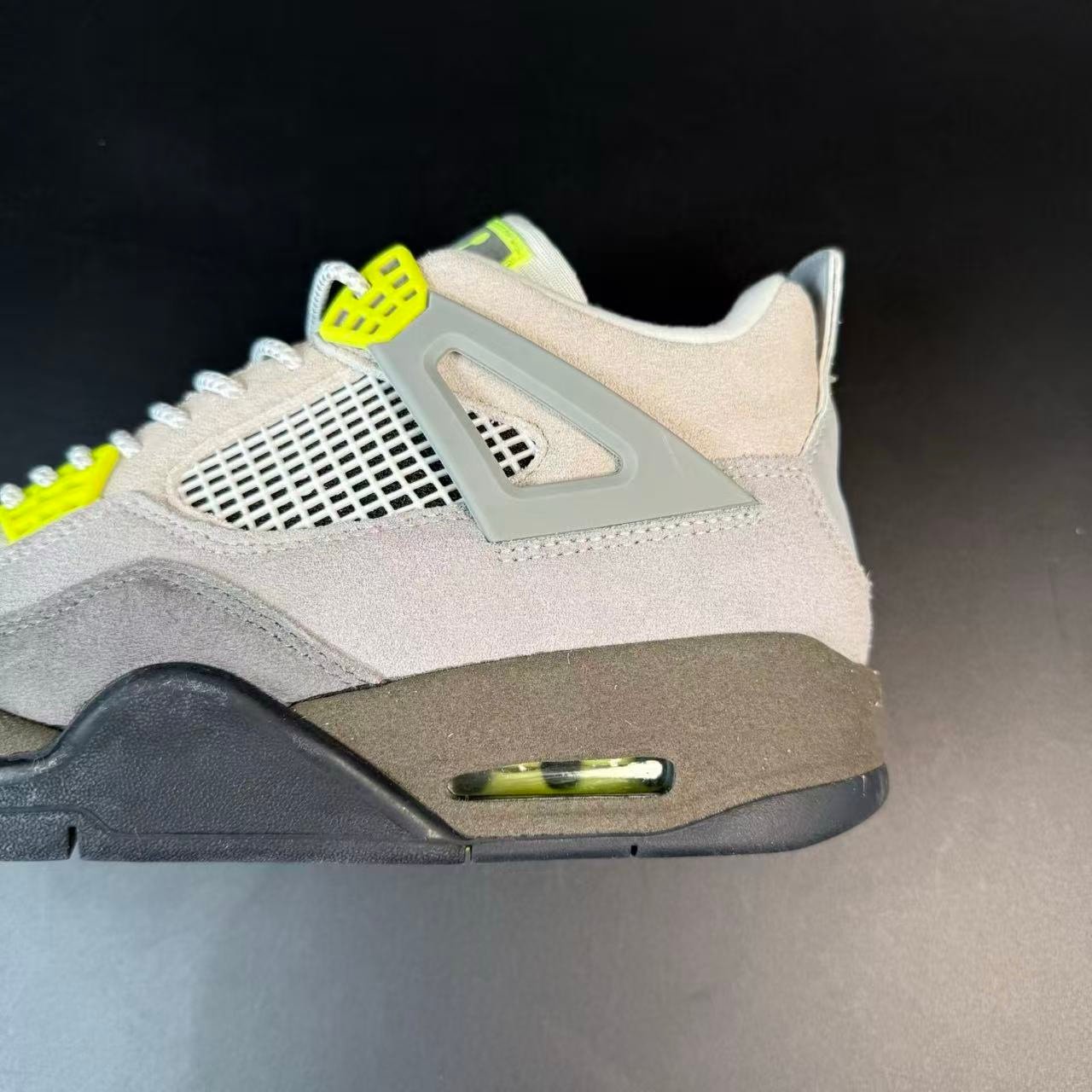 J4 RETRO SE 95 NEON - Image 5