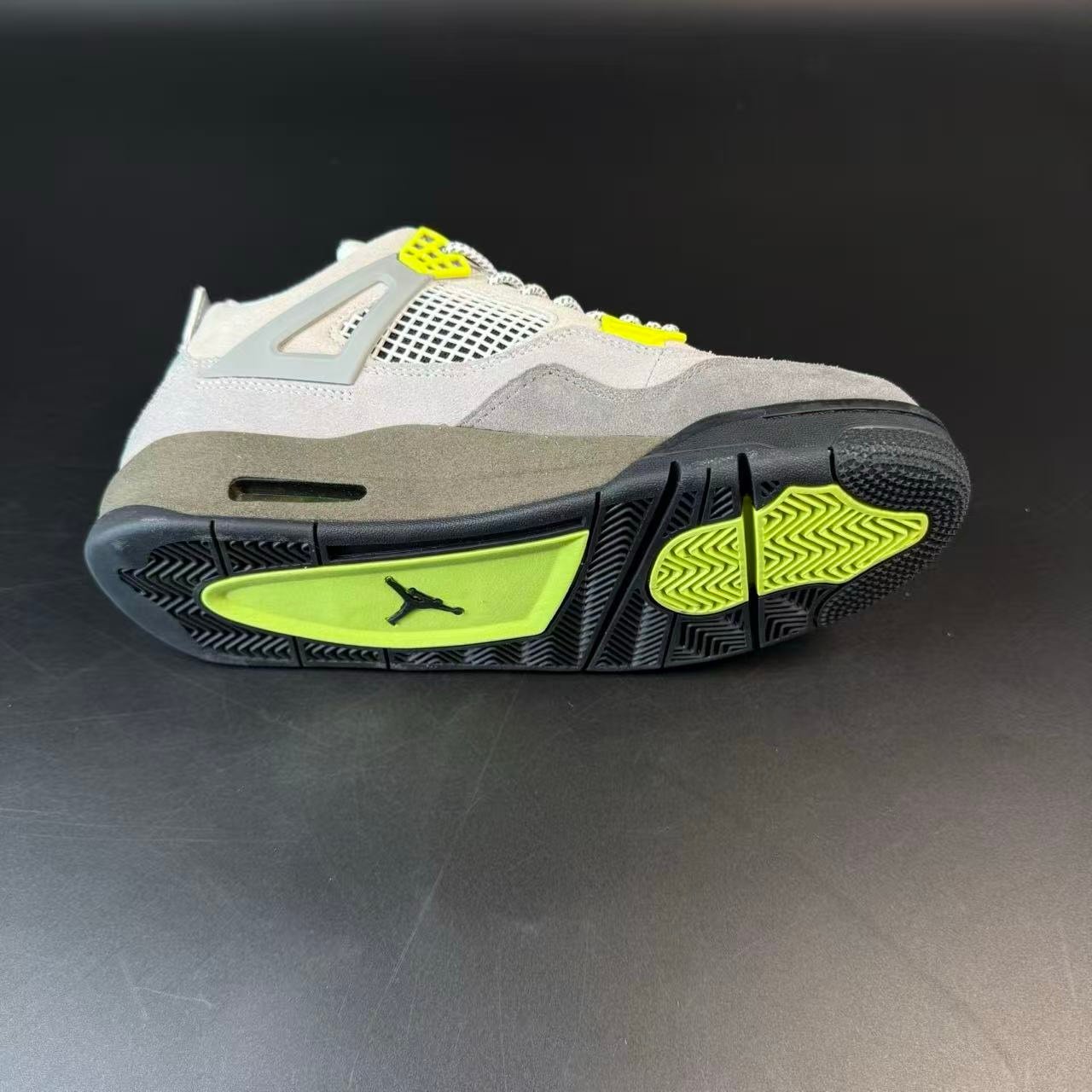J4 RETRO SE 95 NEON - Image 10