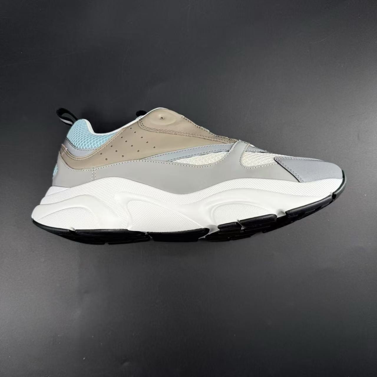 B22 - Image 9