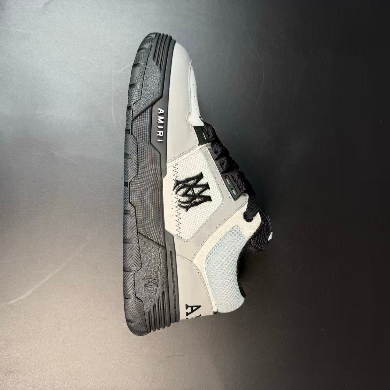SNEAKERS - Image 4