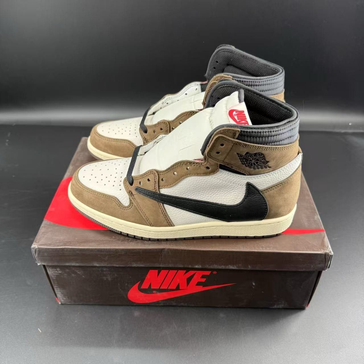J1 RETRO ALTA T.S. - Image 3
