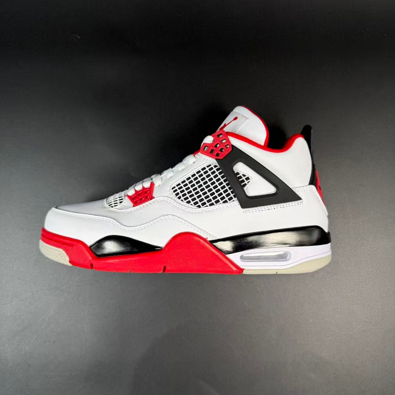 JORDAN 4 - immagine 4