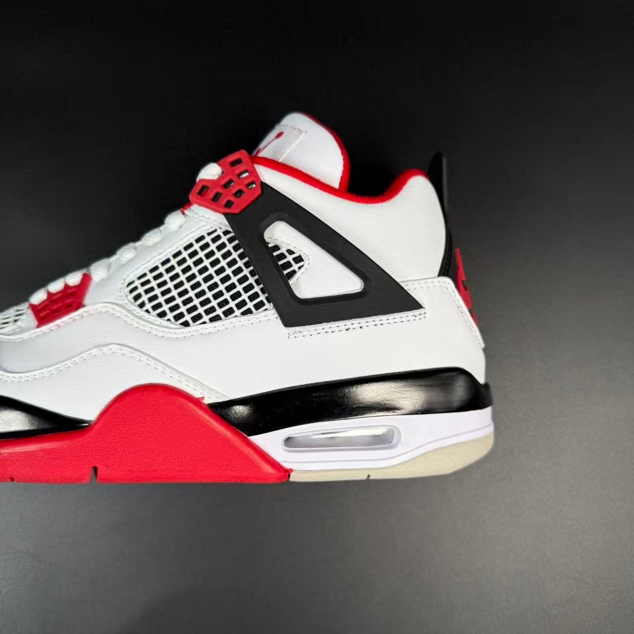 JORDAN 4 - immagine 5