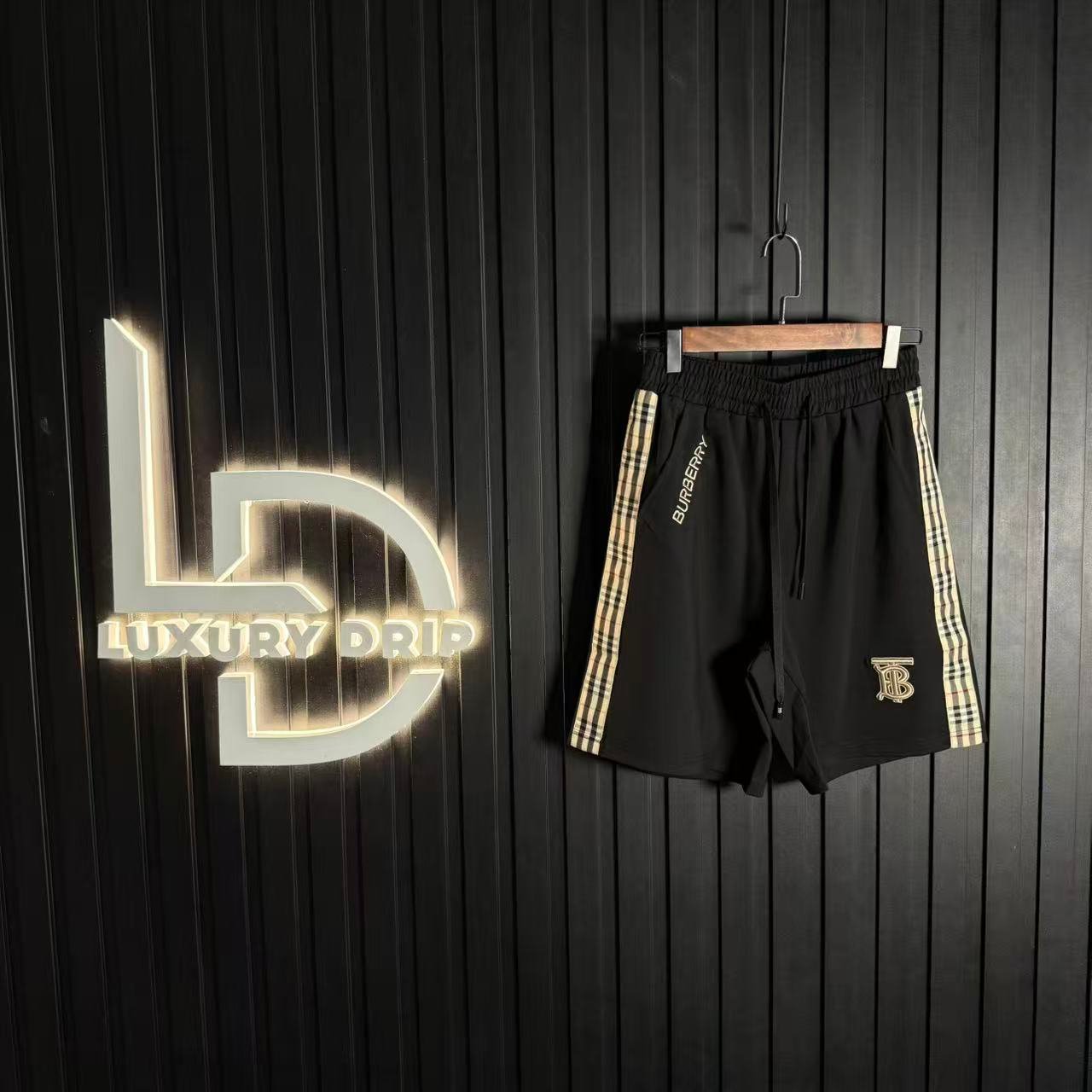 PANTALONCINI - Image 2