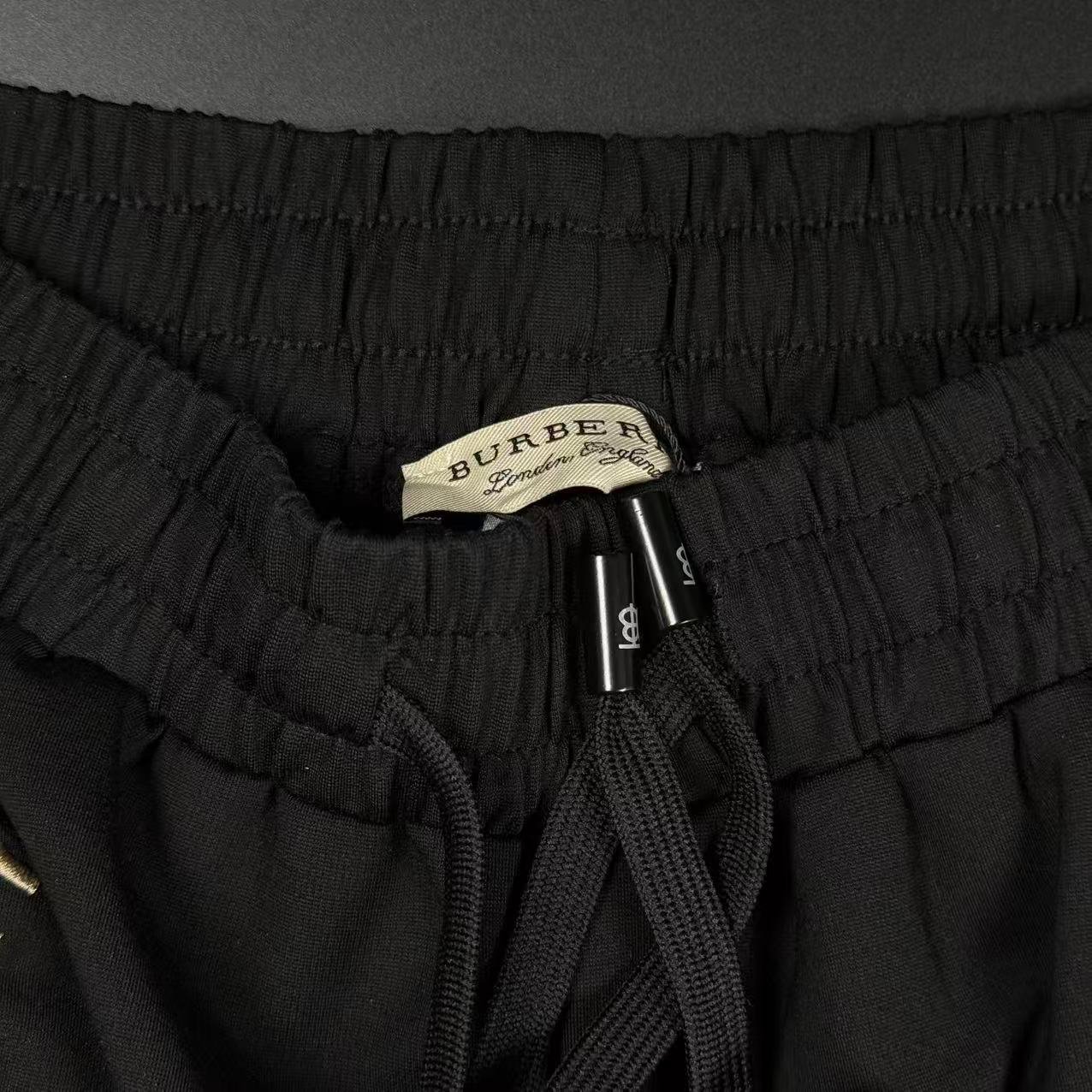 PANTALONCINI - Image 6