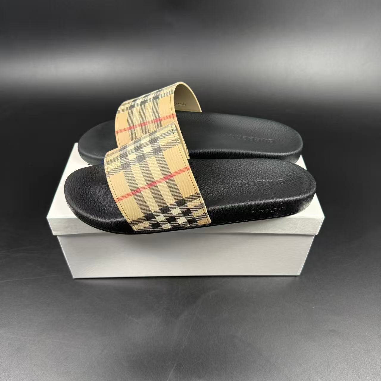 PANTOFOLE - Image 4