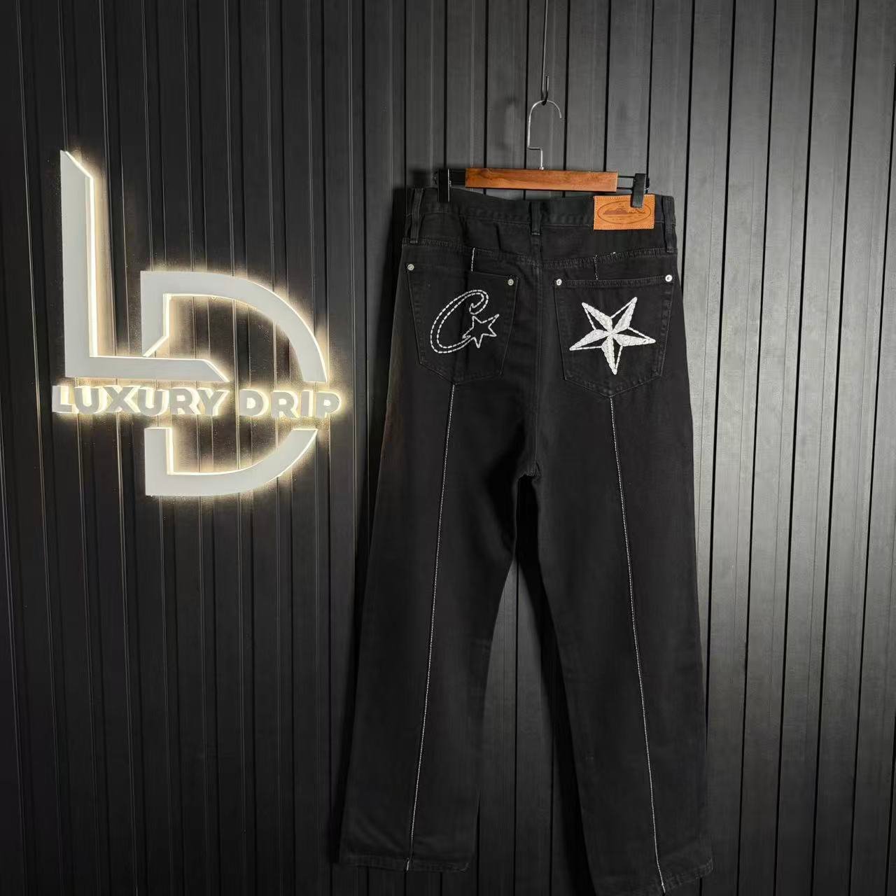 JEANS - Image 3