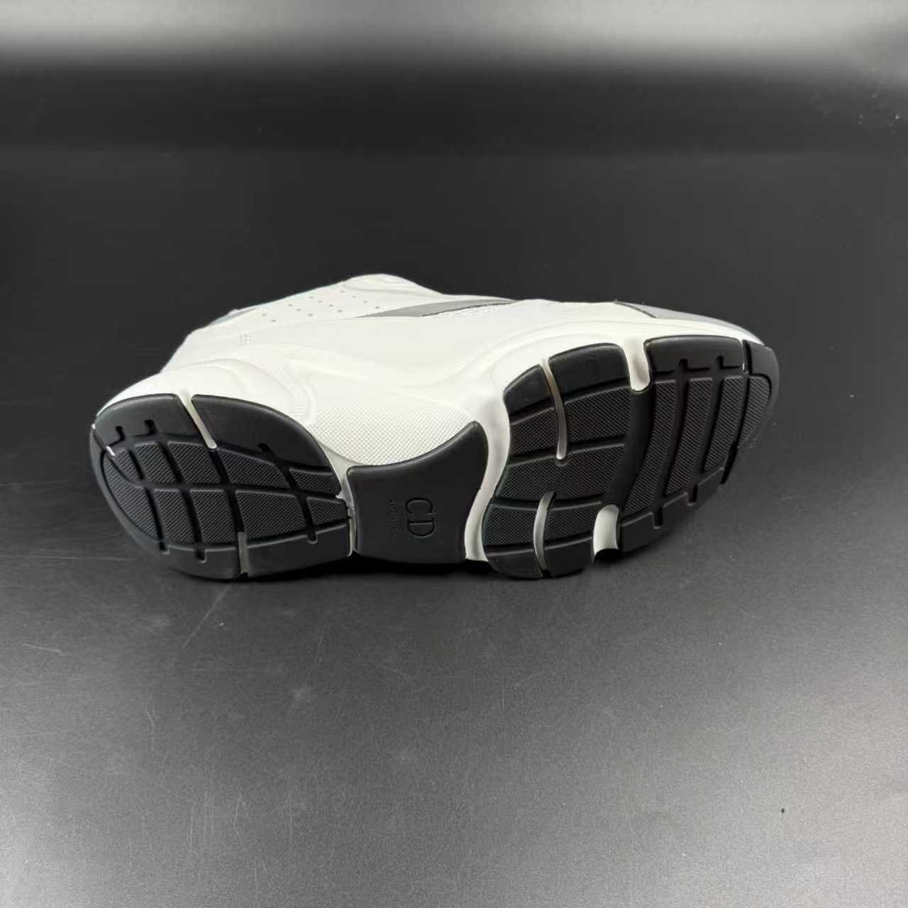 B22 - Image 10