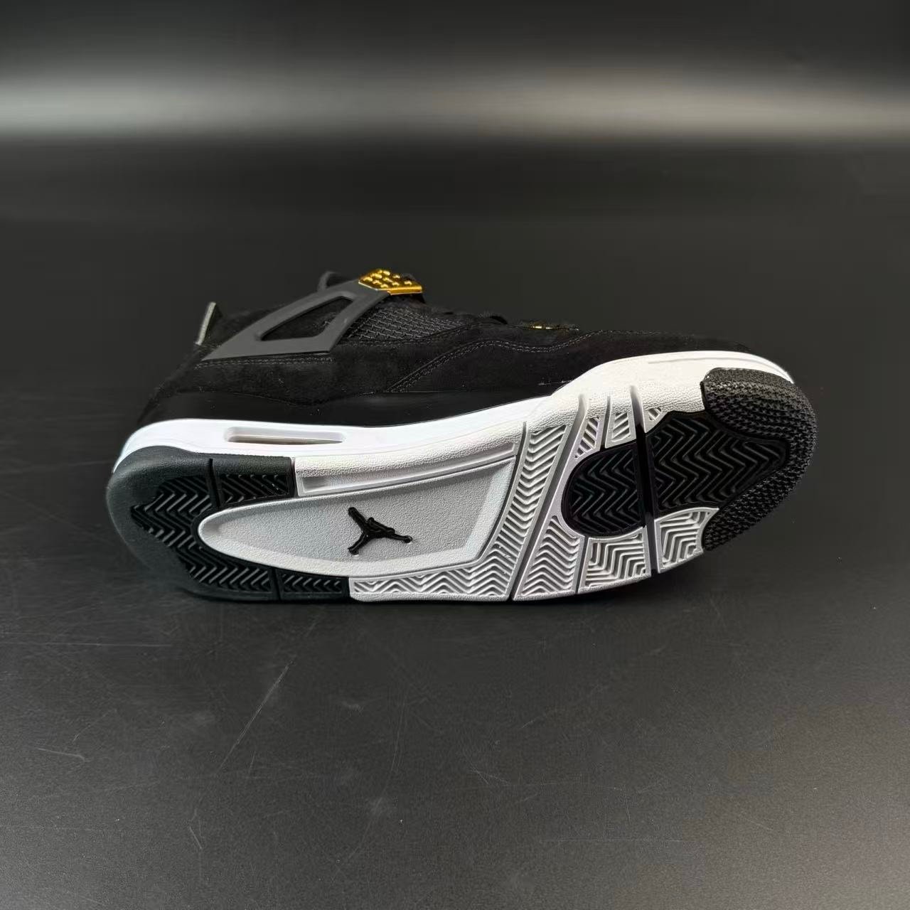 JORDAN 4 - immagine 10