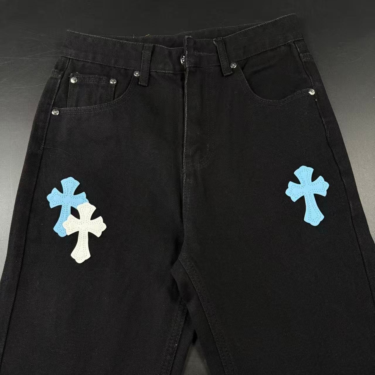 JEANS - Image 2