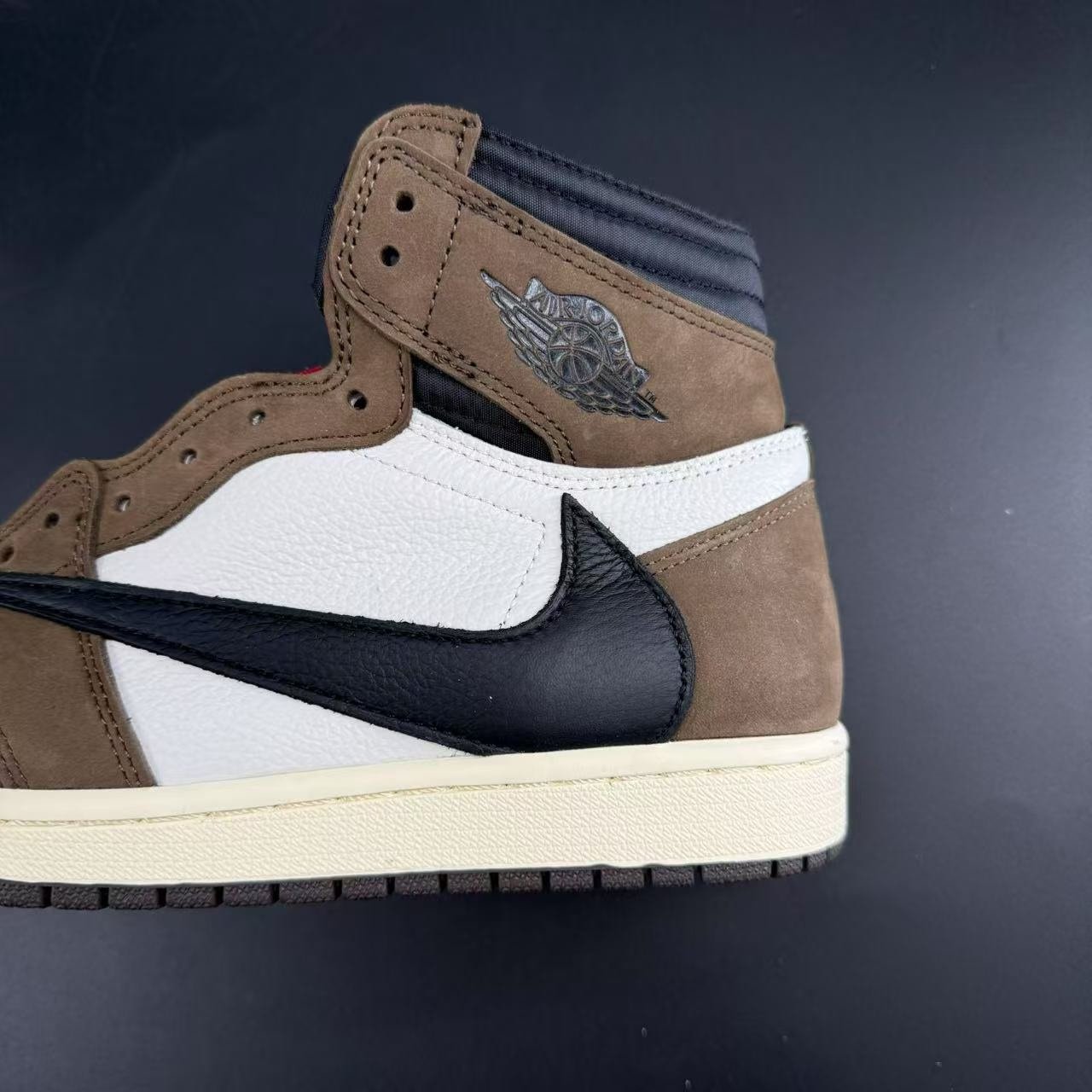J1 RETRO ALTA T.S. - Image 5