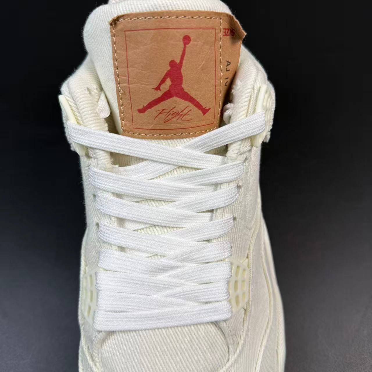 j4 RTR LEVIS - Image 5