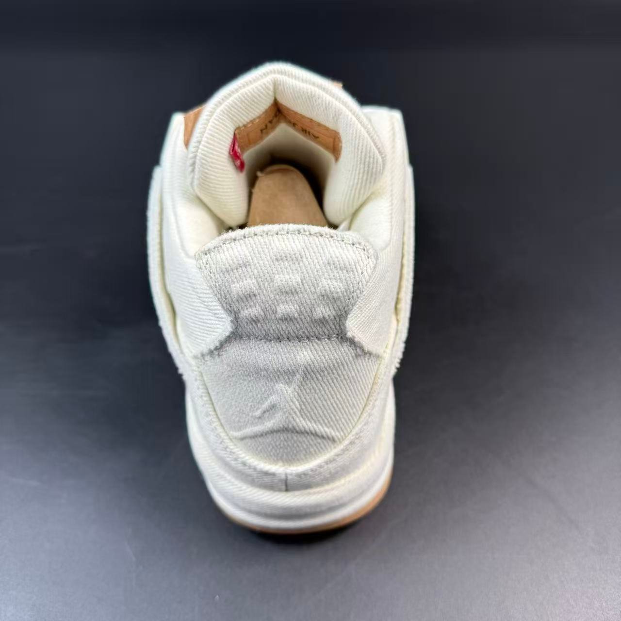 j4 RTR LEVIS - Image 9