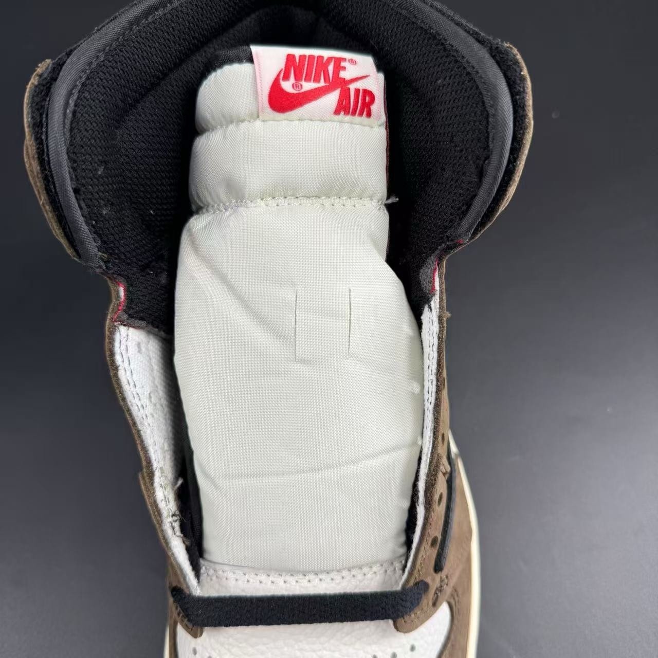 J1 RETRO ALTA T.S. - Image 8