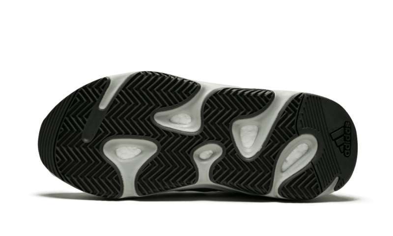 yeezy-700-salt-494173_800x