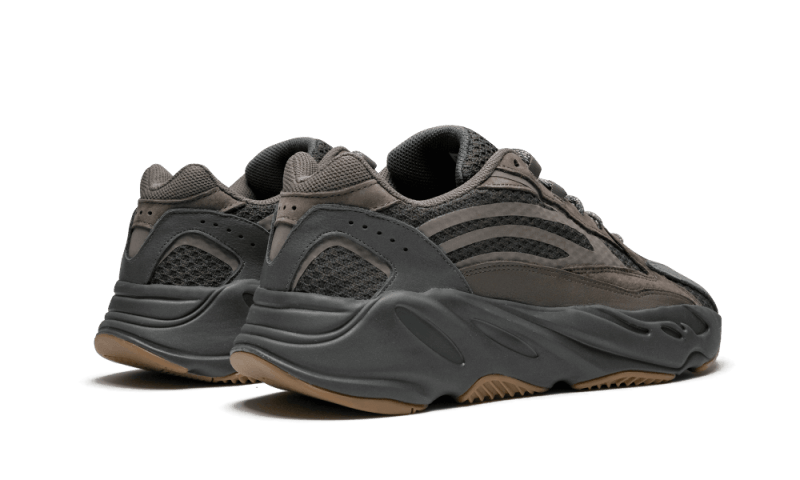 yeezy-700-v2-geode-343566_800x